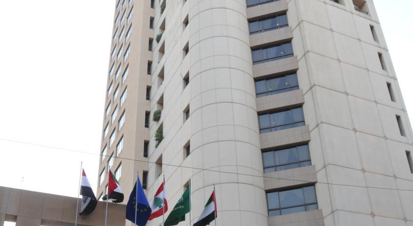Hotel Ramada Plaza By Wyndham Beirut Raouche Esterno foto