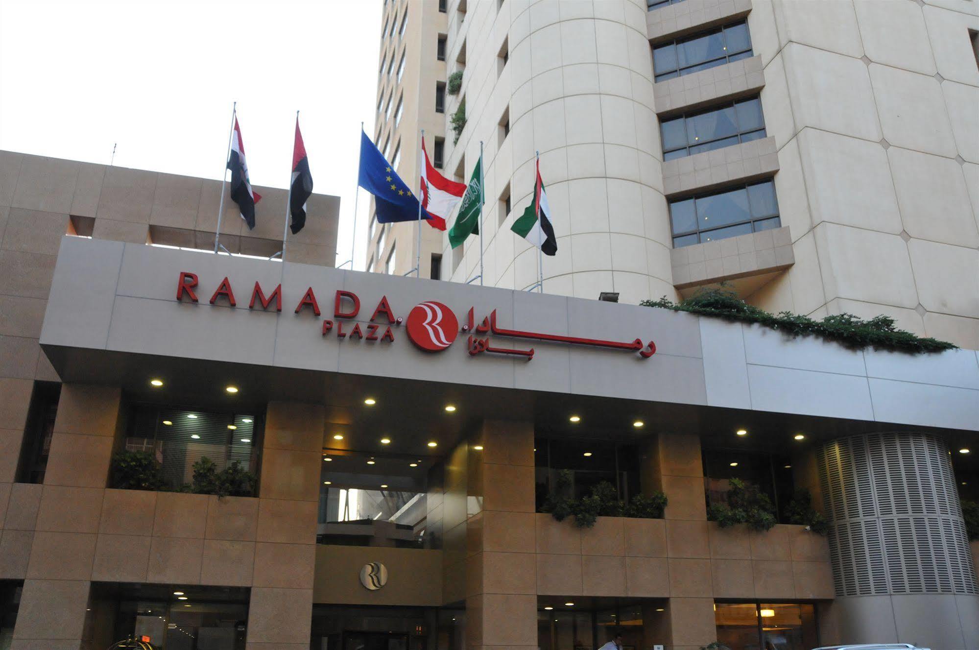 Hotel Ramada Plaza By Wyndham Beirut Raouche Esterno foto