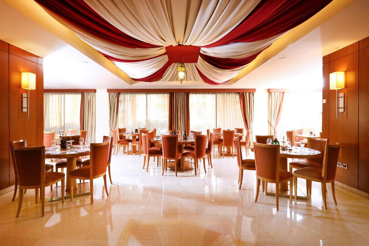 Hotel Ramada Plaza By Wyndham Beirut Raouche Esterno foto